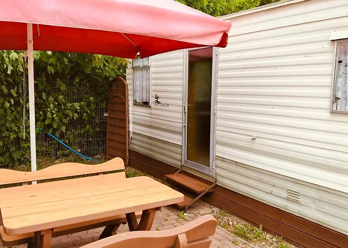 Vakantiehuis Klif-nowe Klimatyzowane Domki, 400m Od Centrum Rewala, 30m Od Morza *